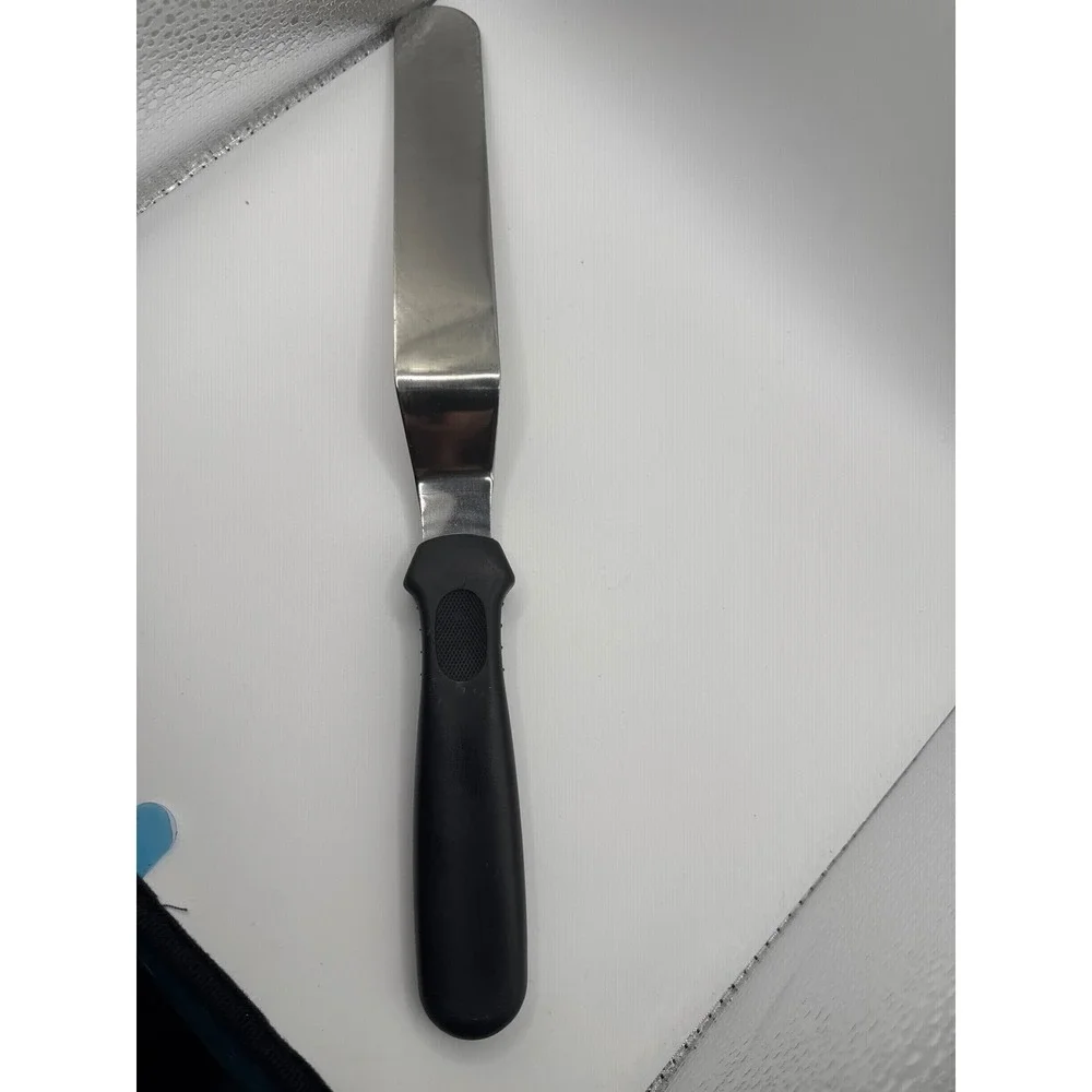 CK Stainless Japan Offset Icing Spatula Black Handle 10.75 Inch Cake Decorating